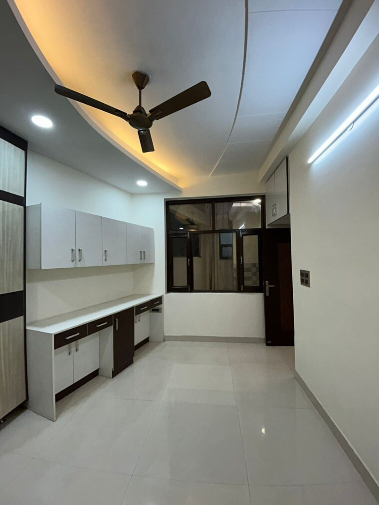 Kitchen, syndicate-staff-quarters-vasundhara 4 Bedroom 250 Sq.Yd. Builder Floor In Vasundhara Sector 4 Ghaziabad 8877469