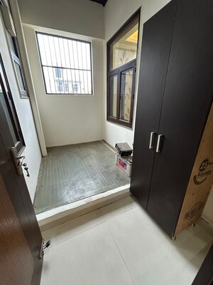 Balcony in 4 BHK Builder Floor at Syndicate Staff Quarters Vasundhara, Vasundhara Sector 4 – for Sale