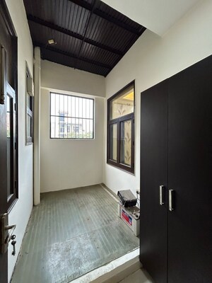 Room in 4 BHK Builder Floor at Syndicate Staff Quarters Vasundhara, Vasundhara Sector 4 – for Sale