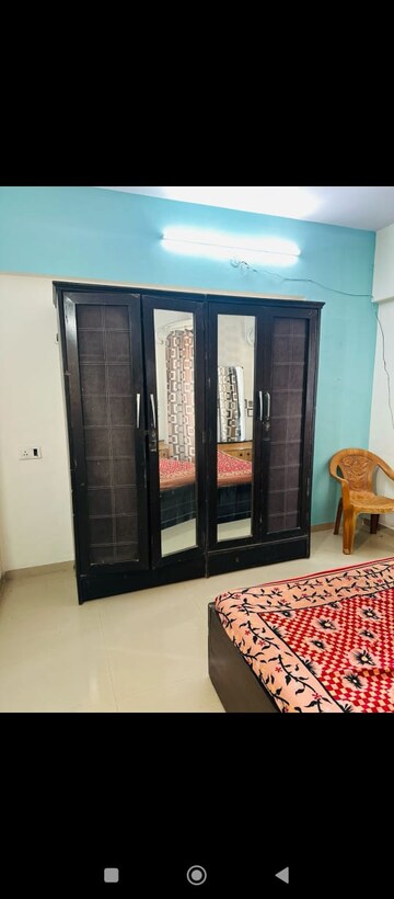 Bedroom in 2 BHK Apartment at Riddhi Garden, Malad East – for Rent