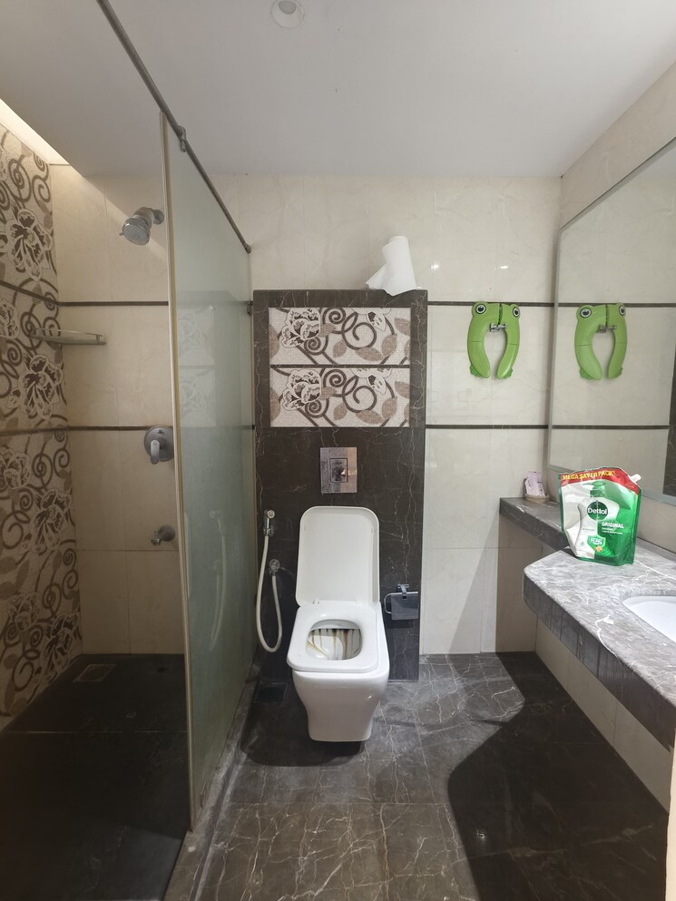 Bathroom, hsr layout 3 Bedroom 2000 Sq.Ft. Builder Floor In Hsr Layout Bangalore 8877522
