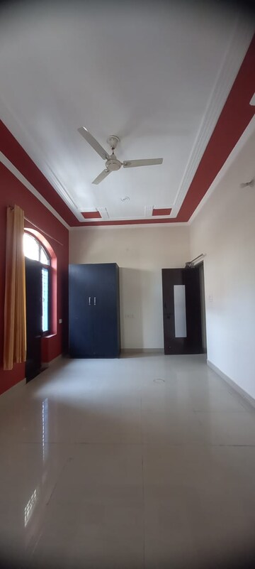 Room in 2 BHK Builder Floor at Sahastradhara Road – for Rent