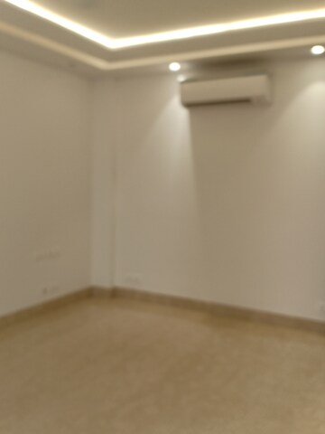 Room in 4 BHK Apartment at Boutique Residential Apartments D-6 4, Vasant Vihar – for Sale