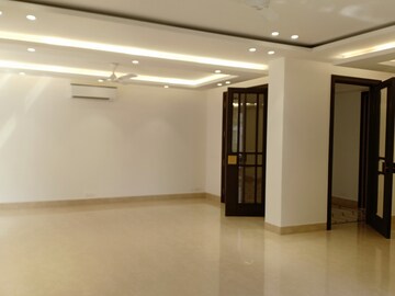 Room in 4 BHK Apartment at Boutique Residential Apartments D-6 4, Vasant Vihar – for Sale