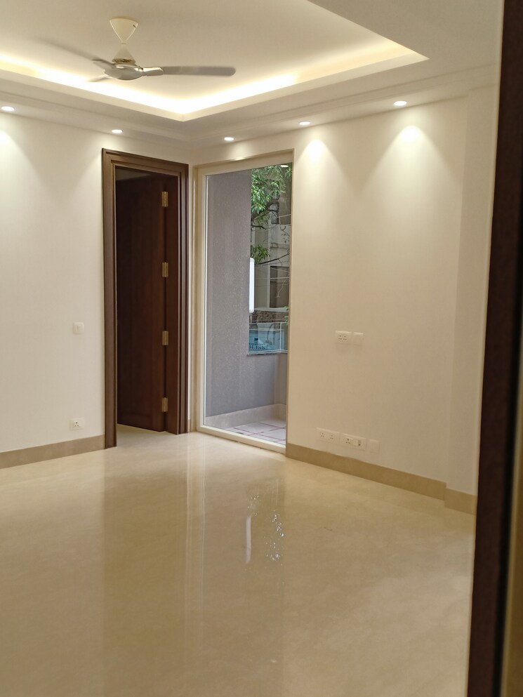 Room, boutique-residential-apartments-d-6-4 4 Bedroom 5400 Sq.Ft. Apartment In Vasant Vihar Delhi 8877500