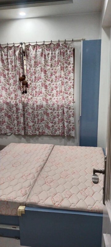  3 BHK Apartment at Raheja Sherwood, Goregaon East – for Rent