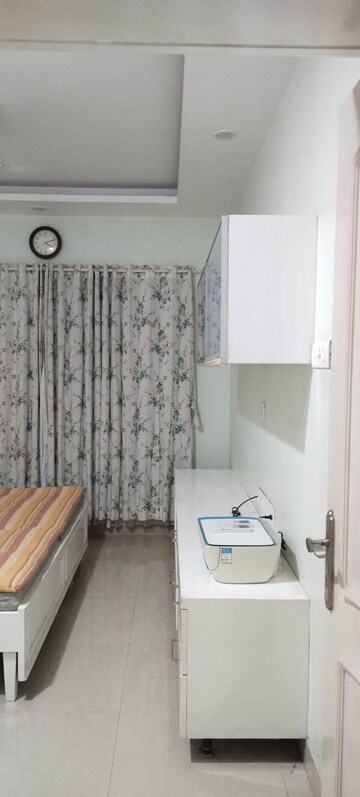 Living Room in 3 BHK Apartment at Raheja Sherwood, Goregaon East – for Rent
