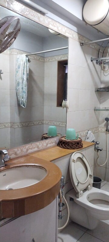 Bathroom in 3 BHK Apartment at Raheja Sherwood, Goregaon East – for Rent