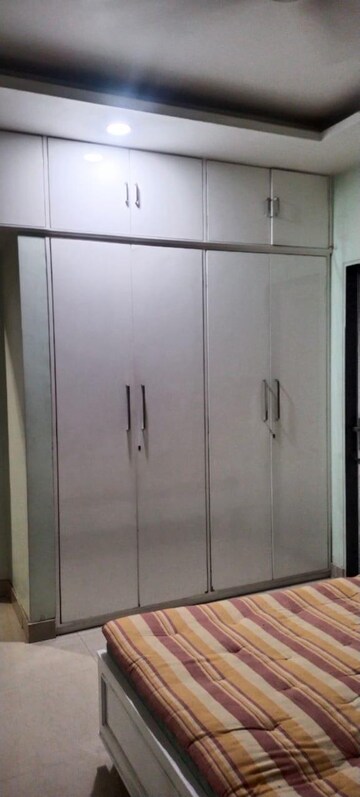 Bedroom in 3 BHK Apartment at Raheja Sherwood, Goregaon East – for Rent