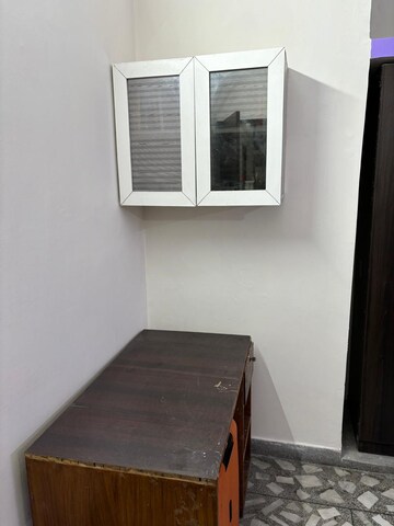 Room in 3 BHK Apartment at RWA Apartments Sector 50, Sector 50 – for Rent