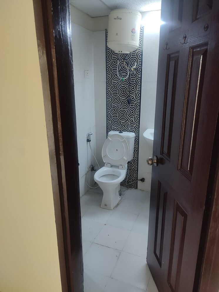 Attached Bathroom, paramount-floraville 2 Bedroom 1045 Sq.Ft. Apartment In Sector 137 Noida 8877535