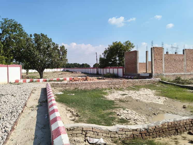 undefined, sarojini nagar  1000 Sq.Ft. Plot In Sarojini Nagar Lucknow 8877607