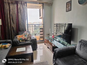 2 BHK Apartment For Rent in Lake Florence, Powai