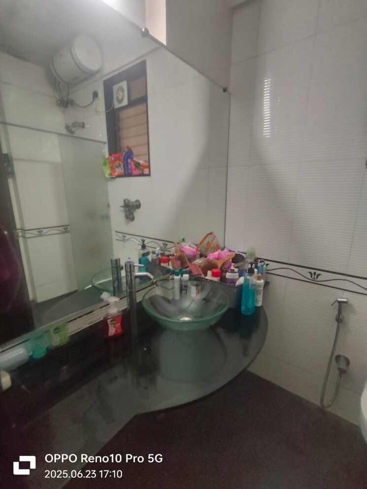Bathroom, lake-florence 2 Bedroom 910 Sq.Ft. Apartment In Powai Mumbai 8877640