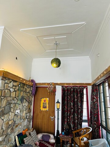 Furnished Amenities in 3 BHK Builder Floor at Sahastradhara Road – for Rent