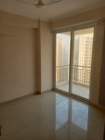 2 BHK Apartment For Sale in Amrapali Golf Homes, Sector 4 Greater Noida