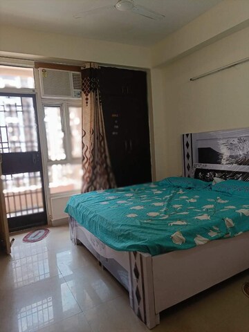 Bedroom in 3 BHK Apartment at RWA Apartments Sector 39, Sector 39 – for Rent