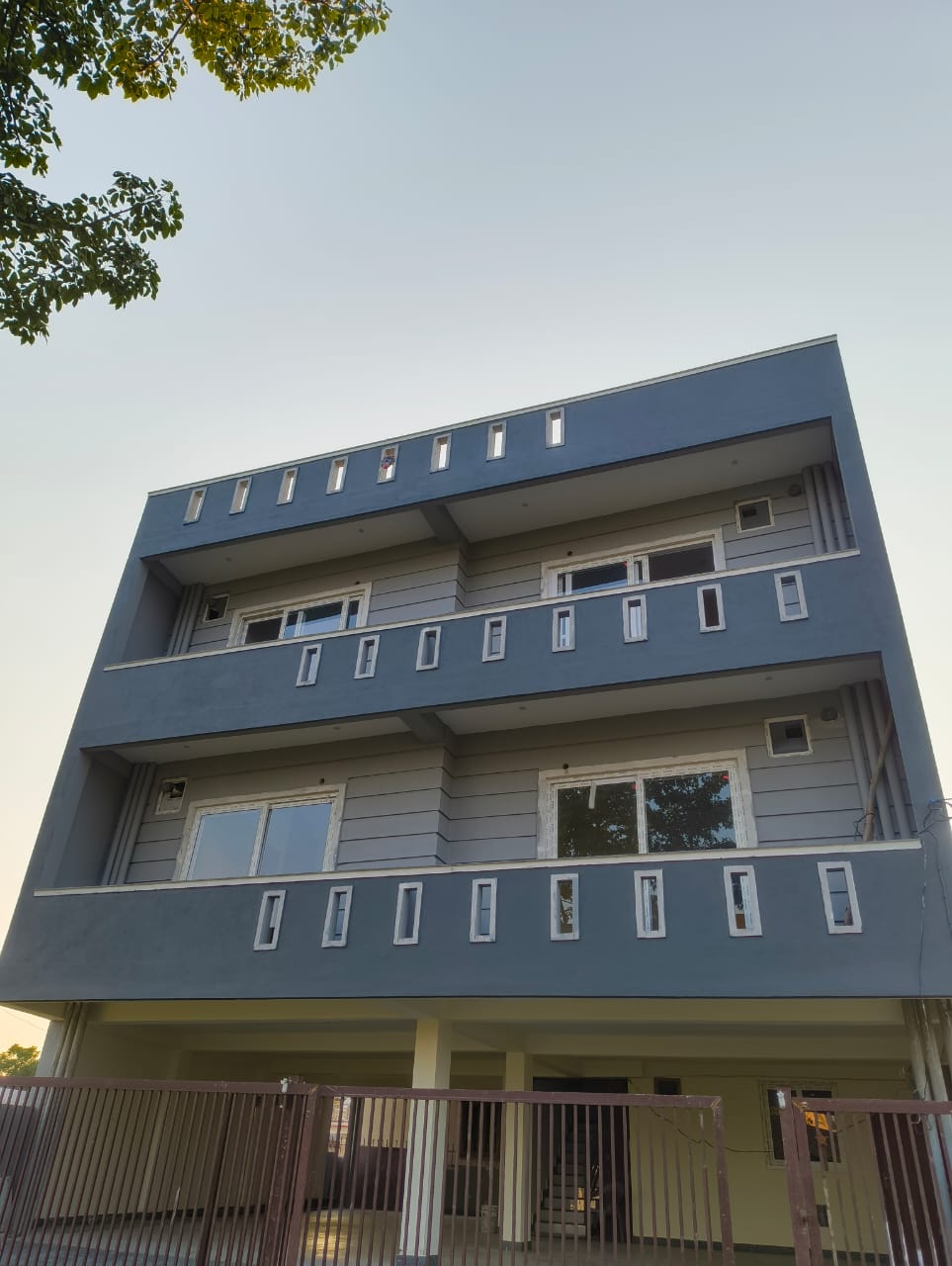 2 BHK Builder Floor For Rent in Sahastradhara Road