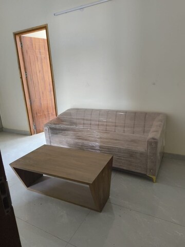Bedroom in 2 BHK Builder Floor at Sahastradhara Road – for Rent