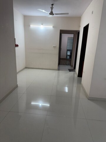Room in 2 BHK Apartment at Acme Ozone, Manpada – for Rent