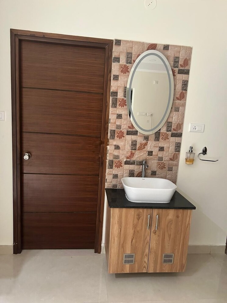 Bathroom, gem-nakshatra 3 Bedroom 1640 Sq.Ft. Apartment In Kokapet Hyderabad 8877683