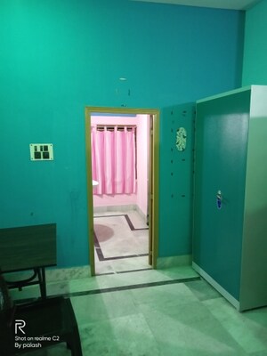 Room in 2 BHK Apartment at Prince Anwar Shah Road – for Sale