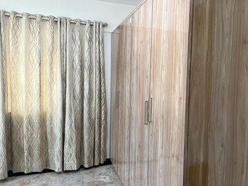 Bedroom in 3 BHK Apartment at Hiranandani Heritage Tower, Powai – for Rent