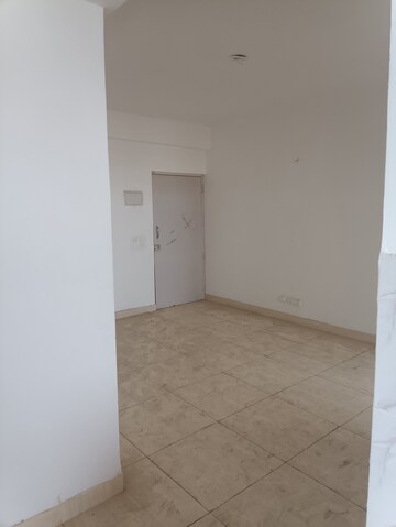 Room in 3 BHK Apartment at Sarvome Shree Homes, Sector 45 – for Sale