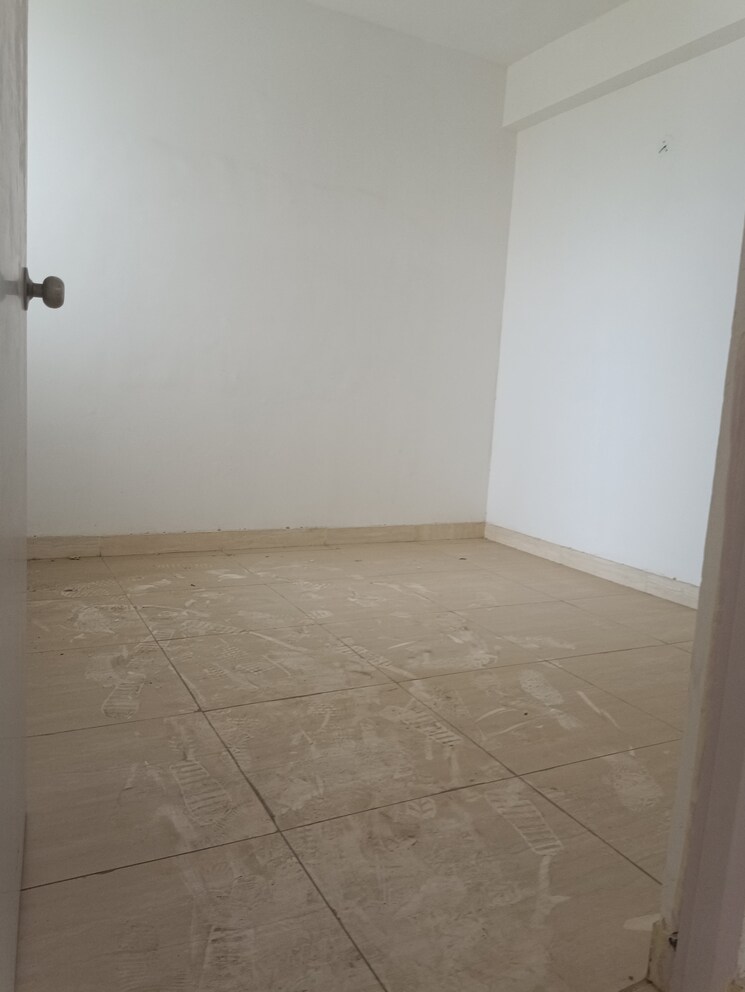 Room, sarvome-shree-homes 3 Bedroom 645 Sq.Ft. Apartment In Sector 45 Faridabad 8877823