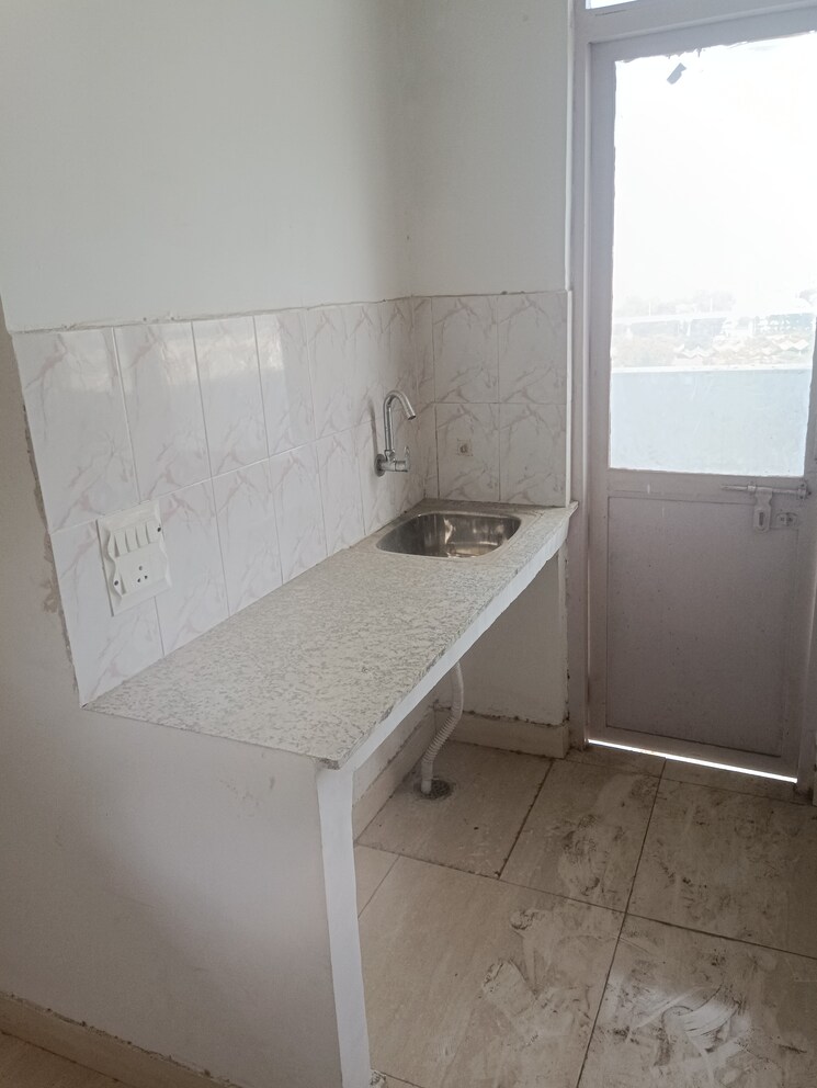 Kitchen, sarvome-shree-homes 3 Bedroom 645 Sq.Ft. Apartment In Sector 45 Faridabad 8877823