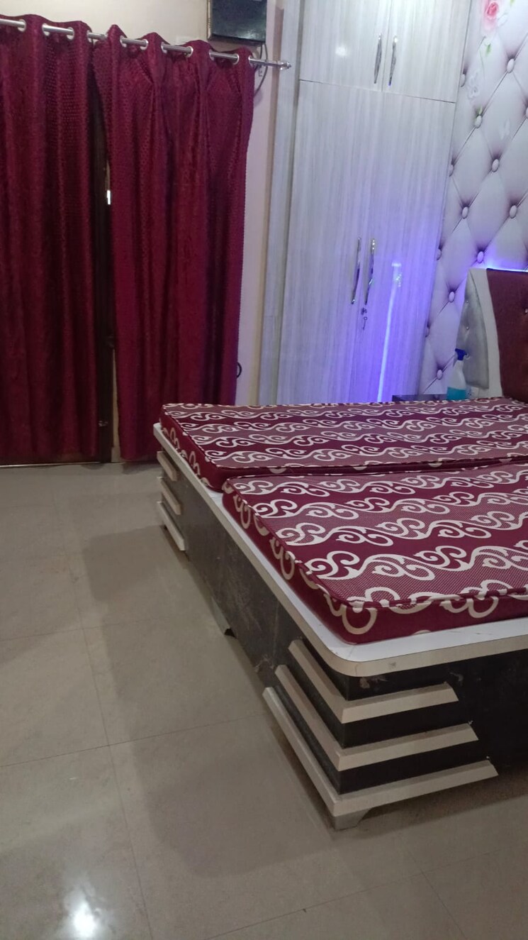 Bedroom, maya-green-lotus-utsav 3 Bedroom 2525 Sq.Ft. Apartment In International Airport Road Zirakpur 8877751