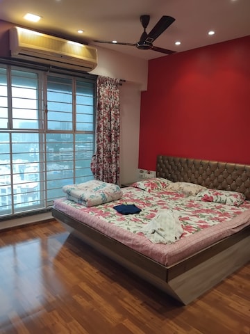 Bedroom in 2 BHK Apartment at Sabari Shaan, Chembur – for Rent