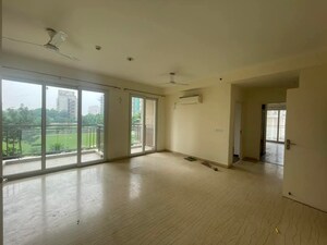 Room in 3 BHK Apartment at Conscient Heritage Max, Sector 102 – for Sale