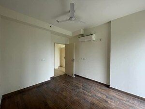 Room in 3 BHK Apartment at Conscient Heritage Max, Sector 102 – for Sale