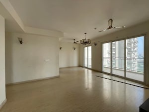 Room in 3 BHK Apartment at Conscient Heritage Max, Sector 102 – for Sale