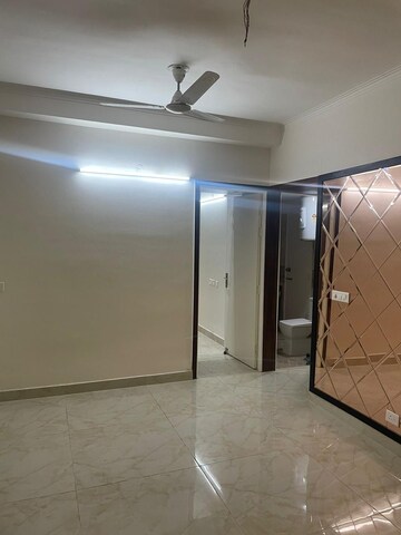Room in 3 BHK Apartment at Gaurs Siddhartham, Siddharth Vihar – for Sale