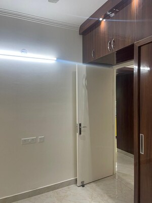 Room in 3 BHK Apartment at Gaurs Siddhartham, Siddharth Vihar – for Sale