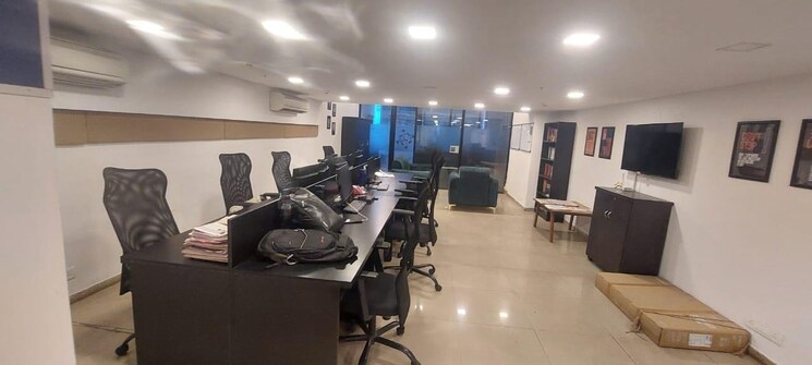 Gym, marathon-nextgen-innova Commercial Office Space 1000 Sq.Ft. In Lower Parel Mumbai 8877867