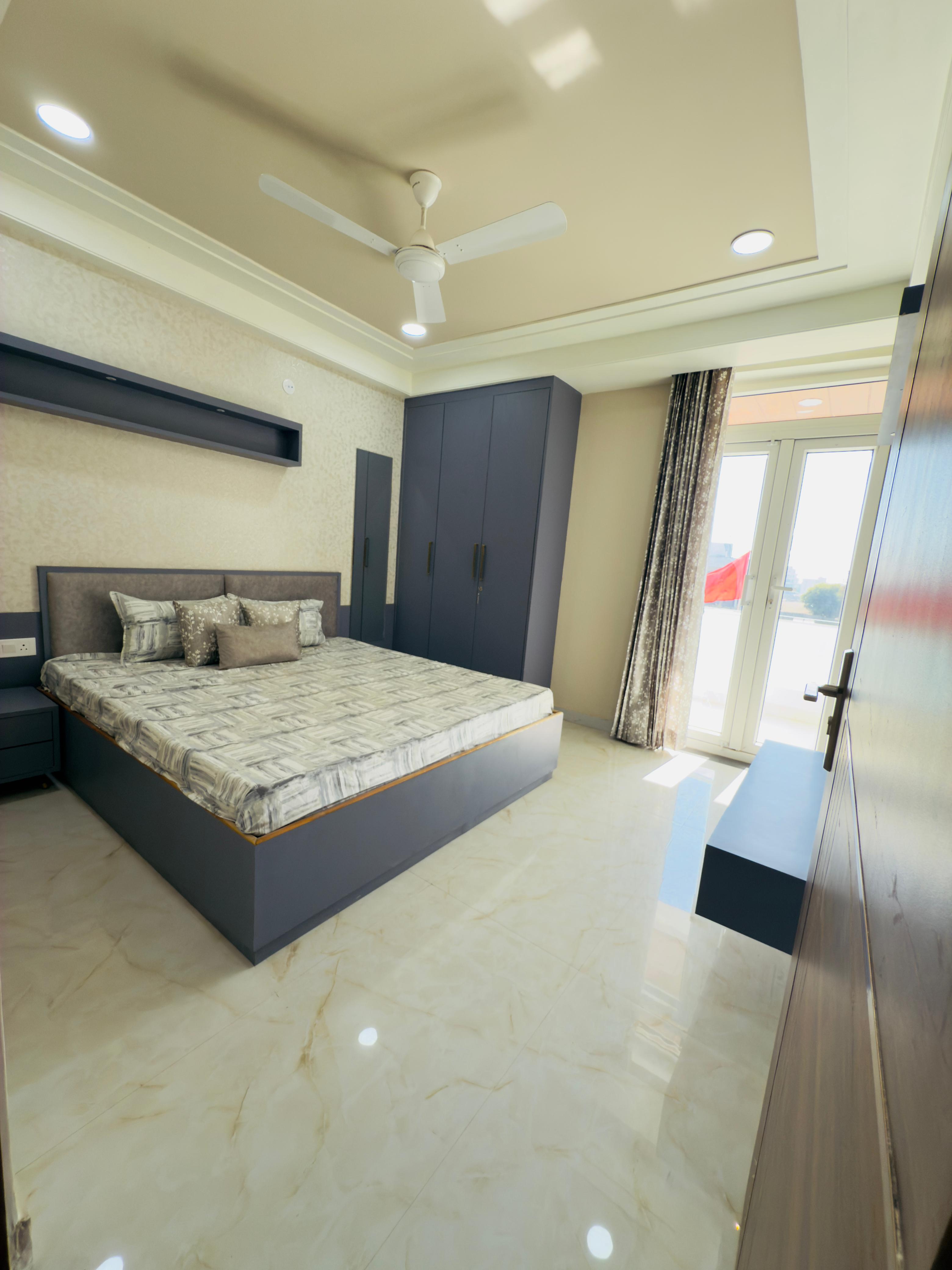 2 BHK + Pooja Room Builder Floor For Rent in Anand Vihar