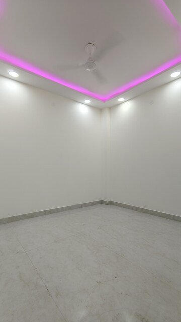 Room in 3 BHK Builder Floor at Govindpuri – for Sale