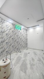 3 BHK 900 Sq.Ft. Builder Floor in Govindpuri