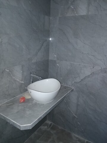 Bathroom in 3 BHK Apartment at Roop Apartments, Chembur – for Sale