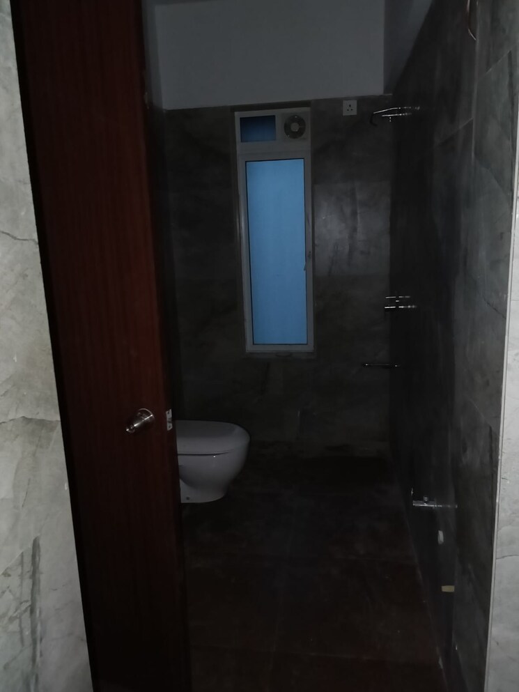 Bathroom, roop-apartments 3 Bedroom 1638 Sq.Ft. Apartment In Chembur Mumbai 8878174