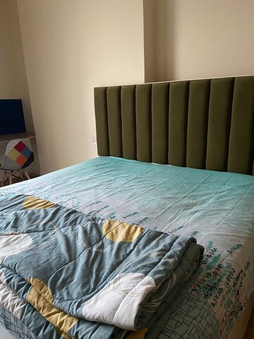 Bedroom in Studio Apartment at Gaur City Mall, Sector 4 Greater Noida – for Rent