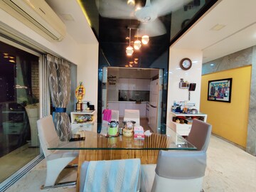 Furnished Amenities in 4 BHK Apartment at Chembur – for Sale