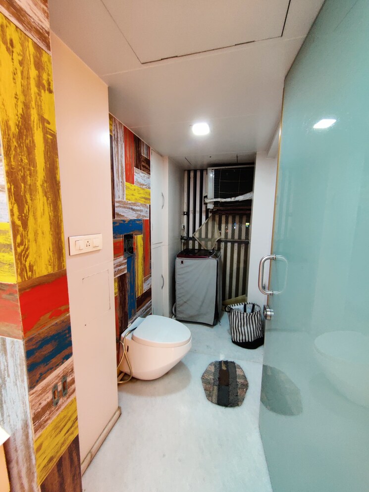 Bathroom, chembur 4 Bedroom 1820 Sq.Ft. Apartment In Chembur Mumbai 8878284