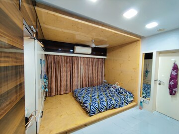 Bedroom in 4 BHK Apartment at Chembur – for Sale