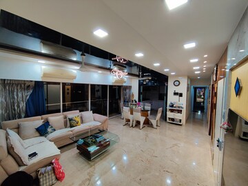 Living Room in 4 BHK Apartment at Chembur – for Sale