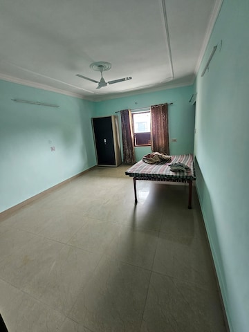 Furnished Amenities in 2 BHK Builder Floor at Sector 7 – for Rent