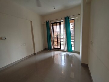 Room in 4 BHK Apartment at Chaitra Heritage, Chembur – for Rent